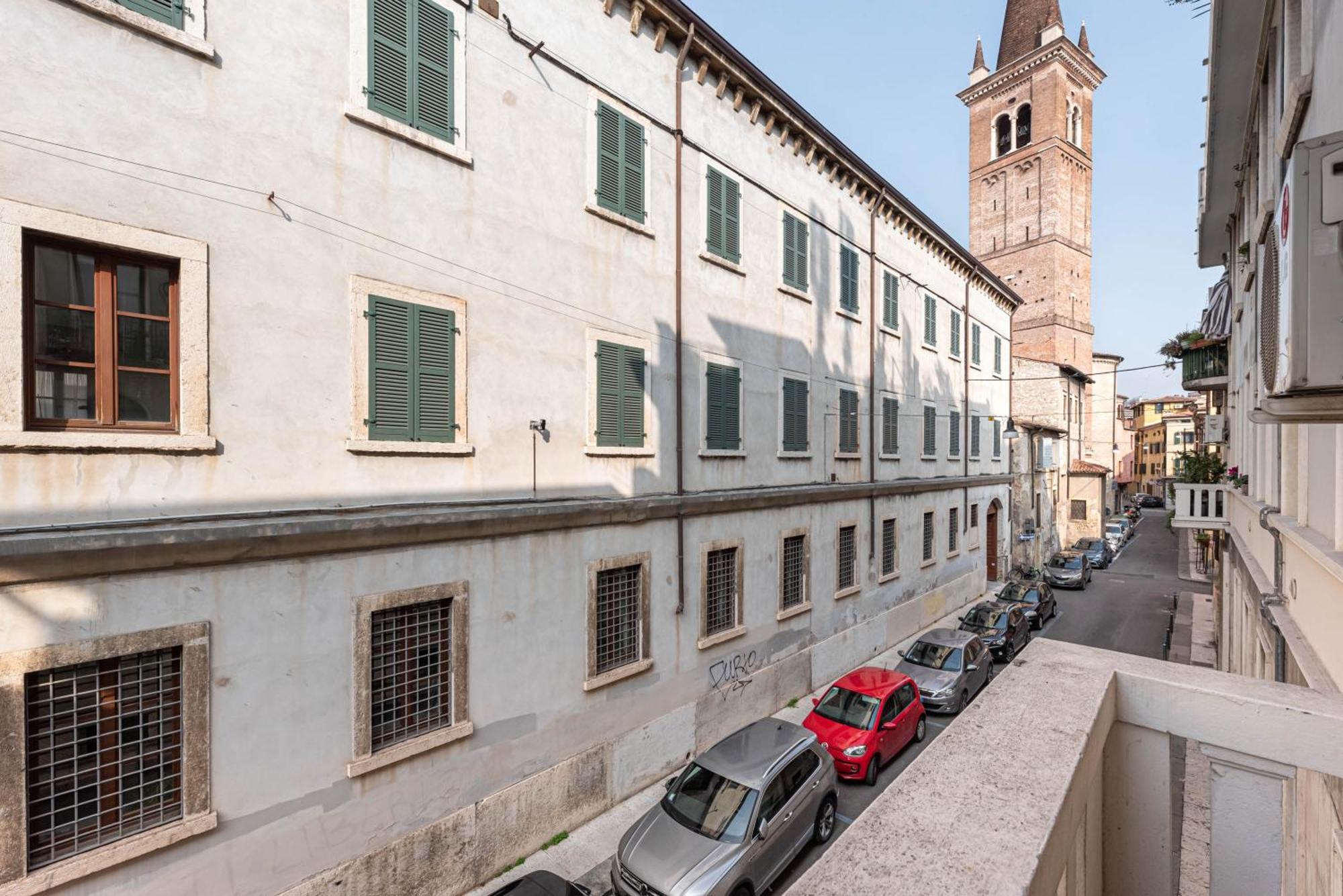Piazza Isolo Central Apartment Verona Kültér fotó